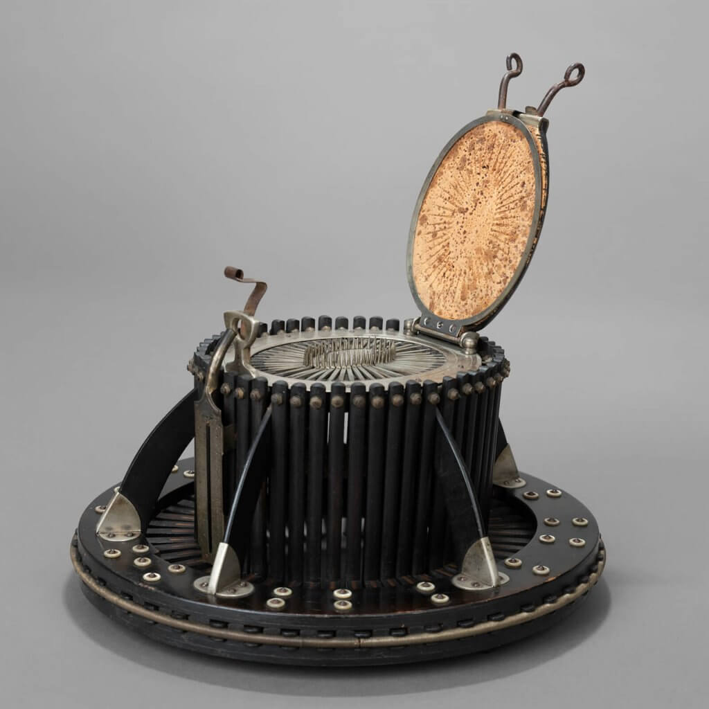 The Hat Conformateur by Aillié-Maillard, around 1880