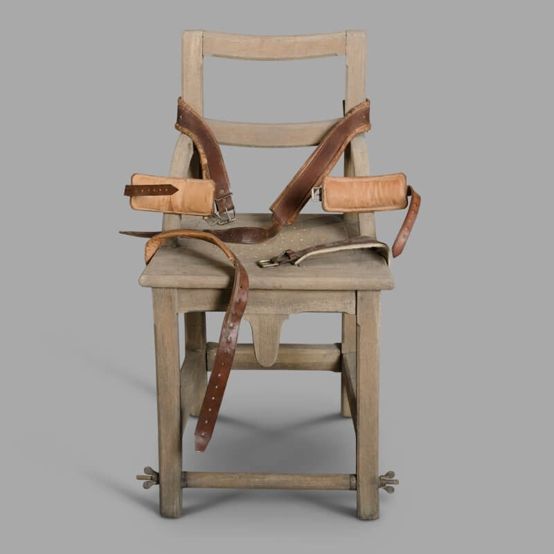 Chaise de contention psychiatrique, circa1930 – Image 2