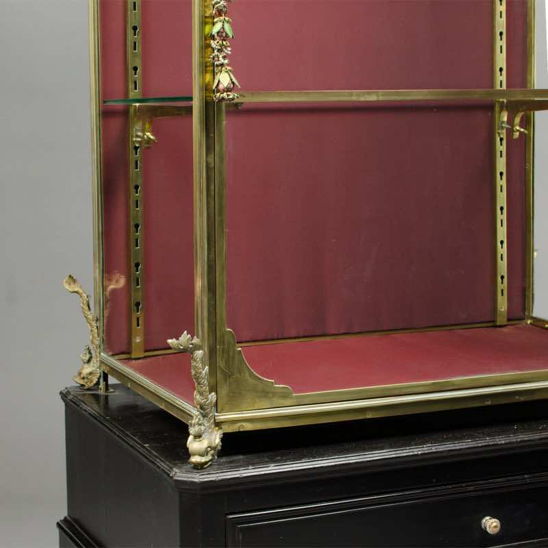 XIXth Century Brass Showcase - Image 5