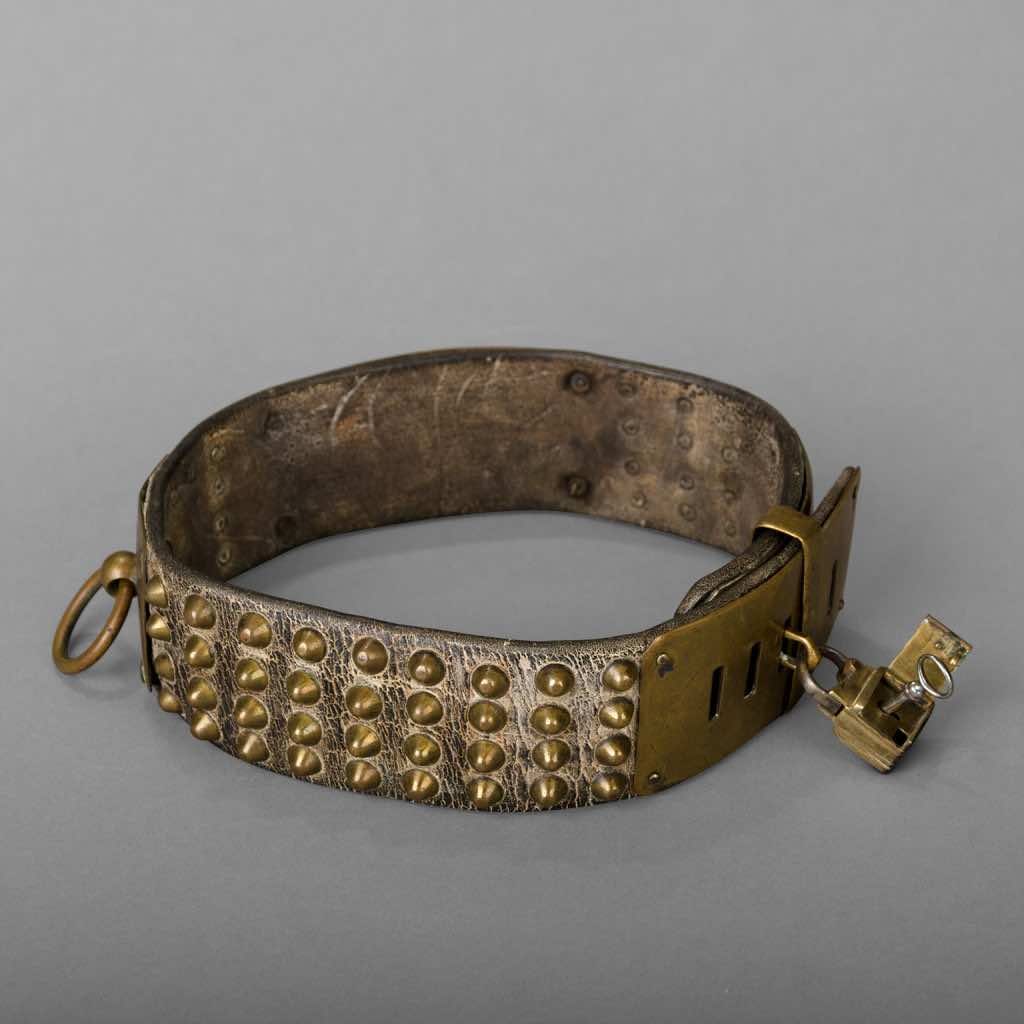 Late 19th Century Molosser’s leather Collar