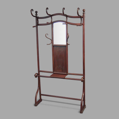 Porte-manteaux Thonet en hètre teinté<br>