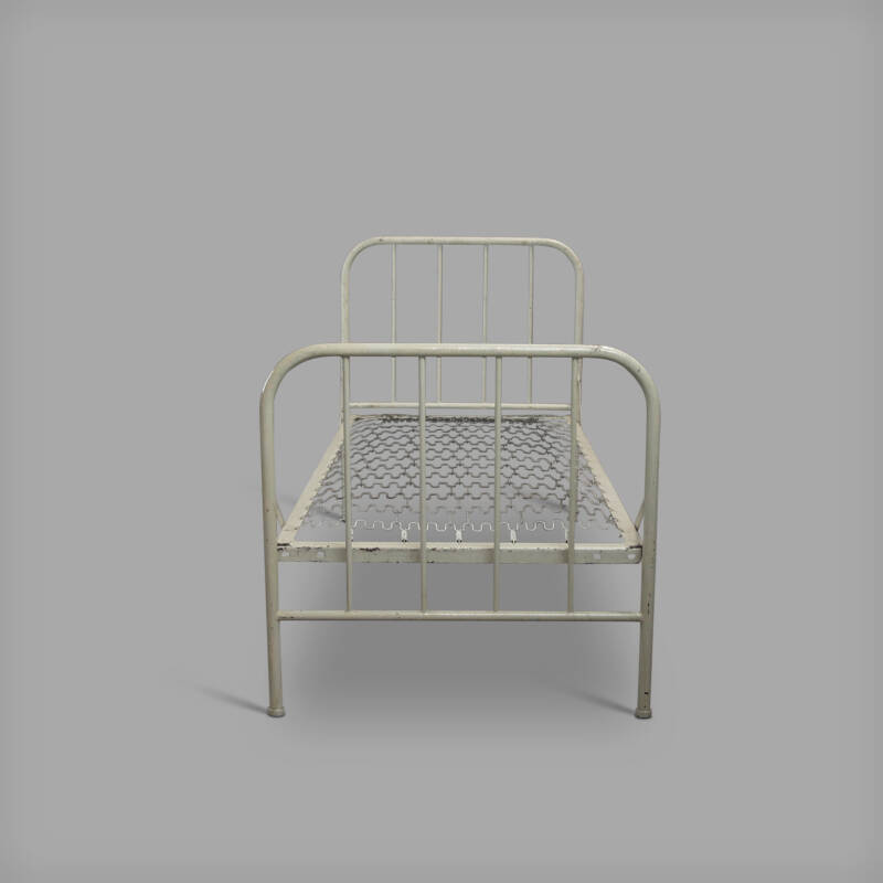 Hospital Beds - Image 4