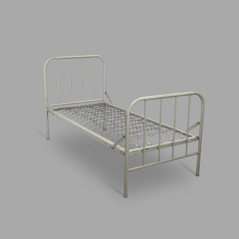 Hospital Beds - Image 3