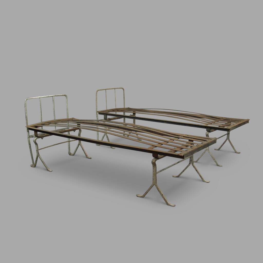 XIXth C. Military Beds