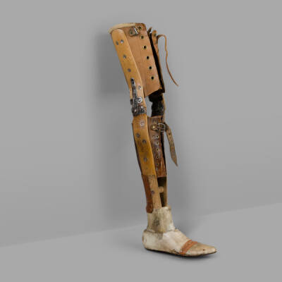 Leather and Wooden Right Leg Prosthesis, c. 1920