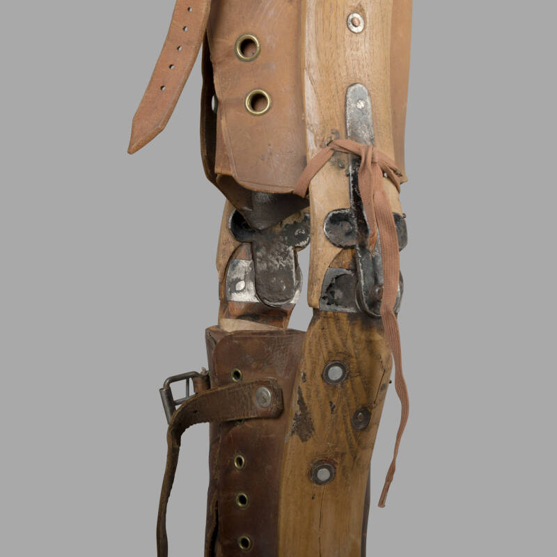 Leather and Wooden Right Leg Prosthesis, c. 1920 - Image 3