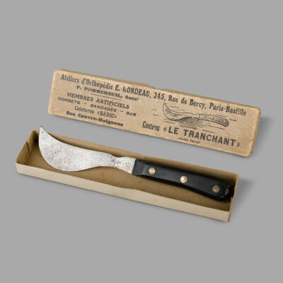 Armless Person’s Knife Call “le Tranchant”, C.1930