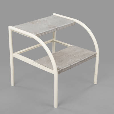 Marchepied hospitalier à deux niveaux en acier tubulaire cintré, C.1930